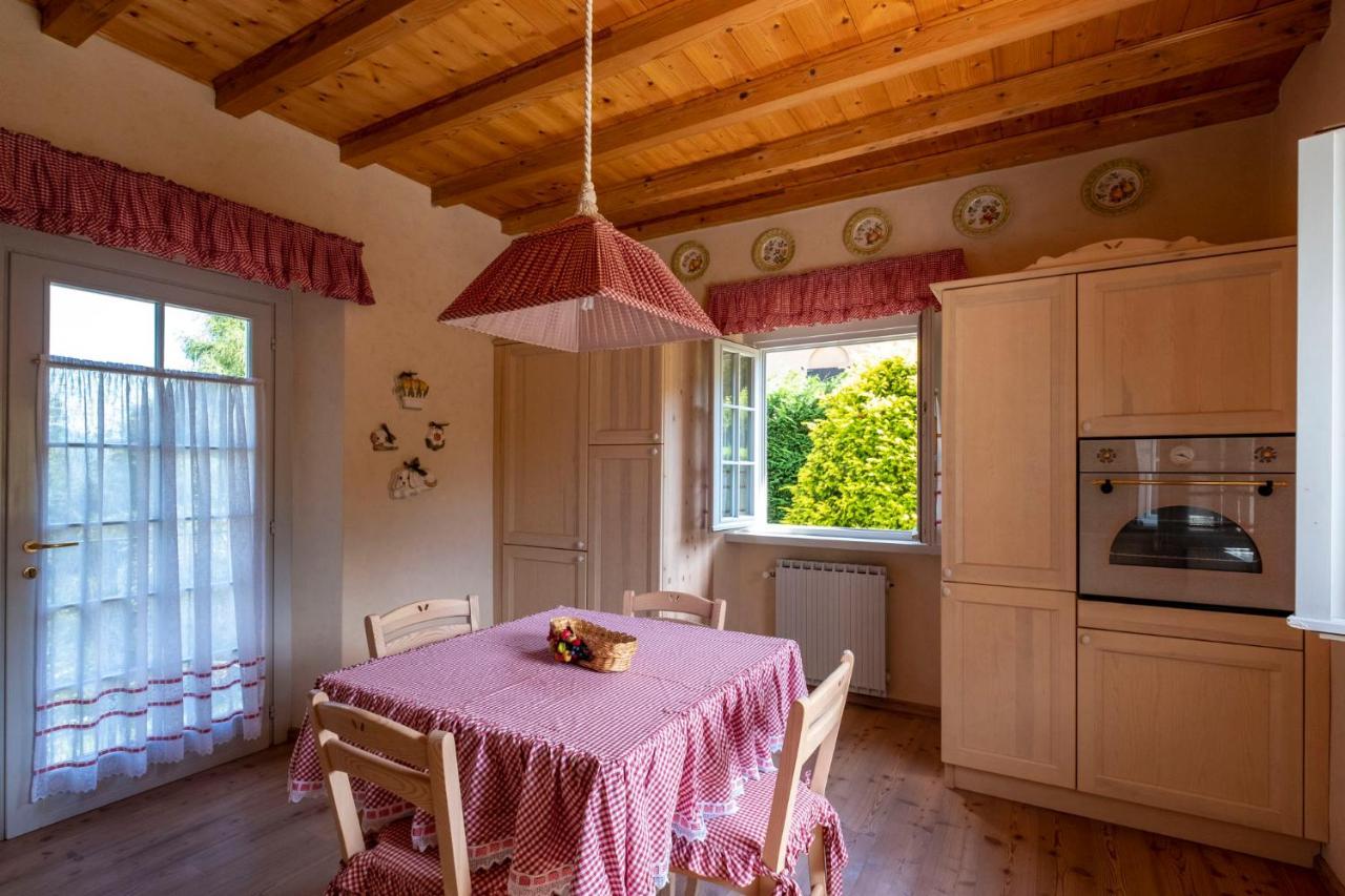 Contessa Pace - Luxury Flat Apartment Selvino Bagian luar foto