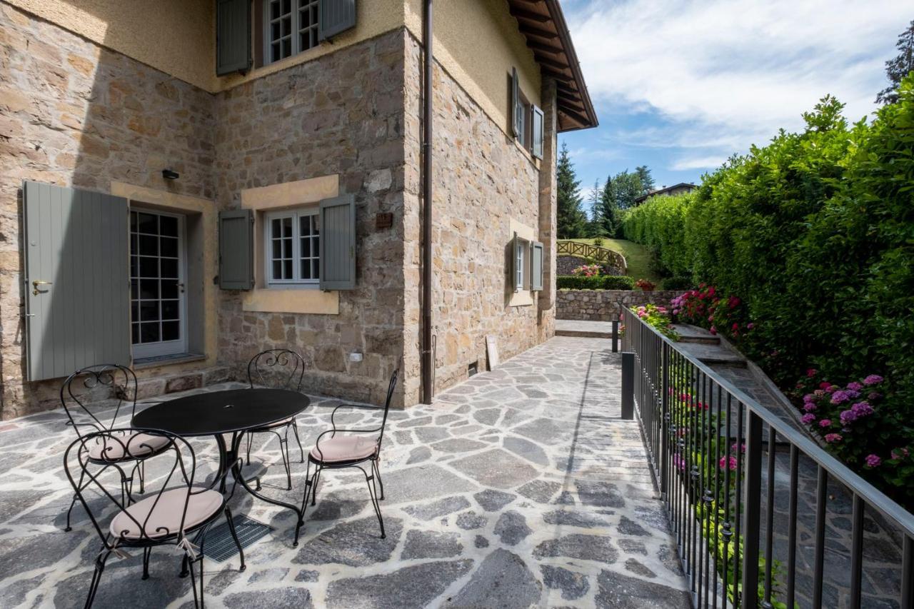 Contessa Pace - Luxury Flat Apartment Selvino Bagian luar foto